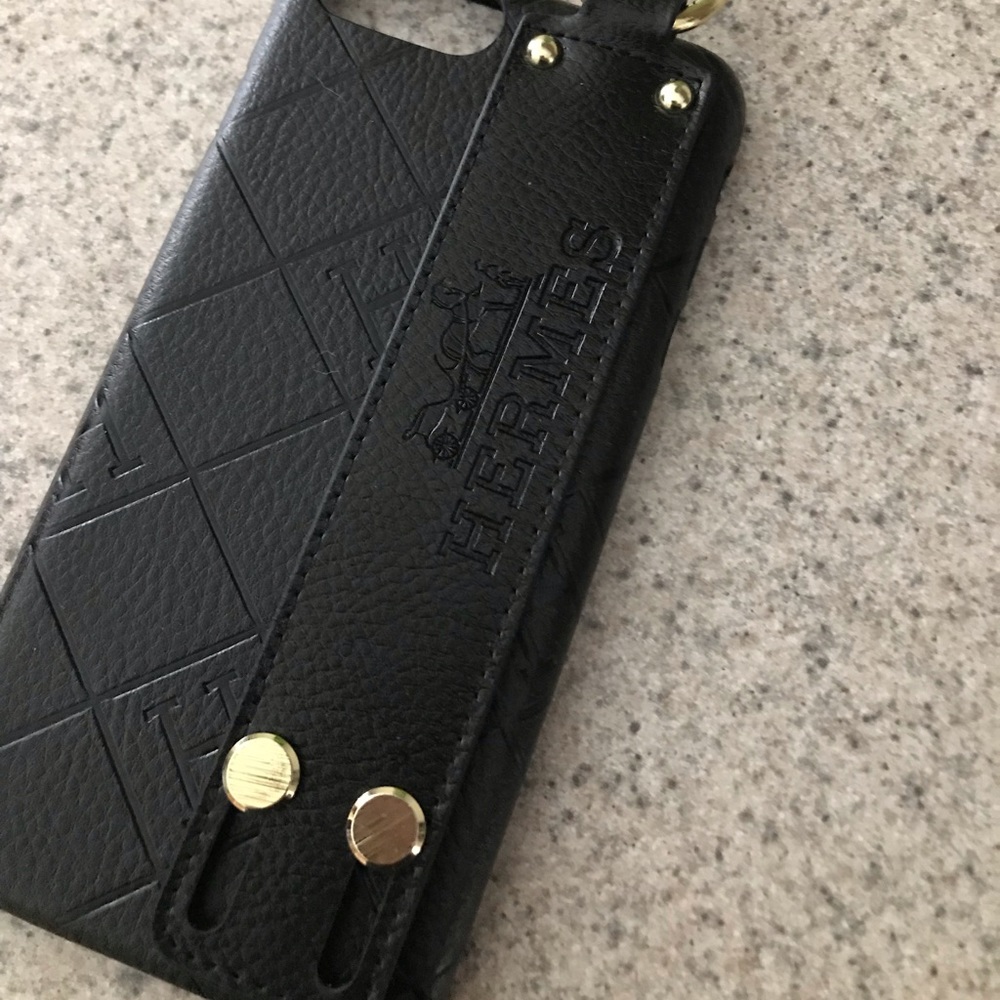 Black leather phone case for iPhone 7s